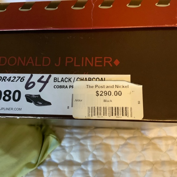 Donald J Pliner cowboy boot-style clogs. - Picture 11 of 11